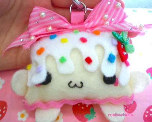 Cute-kawaii plushie keychain