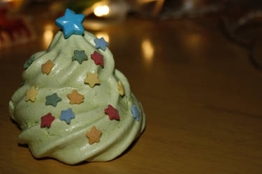 Christmas Tree Meringue by behindthesofa