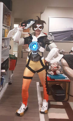 Tracer Overwatch Cosplay COMPLETE!