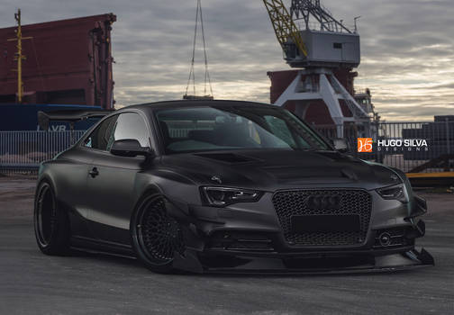 Audi-rs5-black