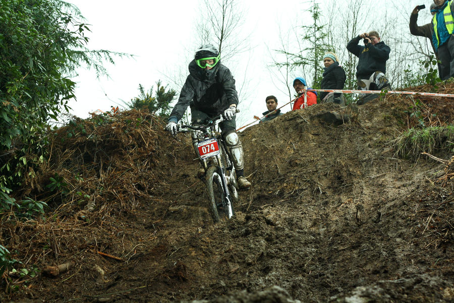 Me Downhill Racing