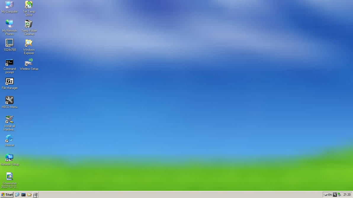 Mini Windows XP Desktop by KimStrahlberg on DeviantArt