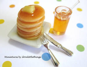 Miniature Pancakes with Syrup by ilovelittlethings