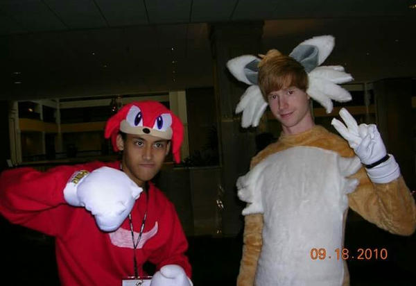 Knuckles and Tails cosplay by StarRabbit on DeviantArt