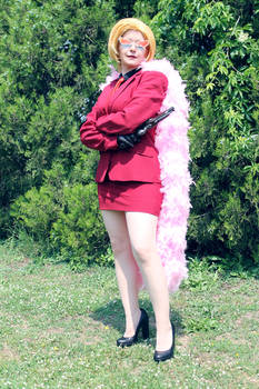 Fem!Doflamingo Cosplay 01