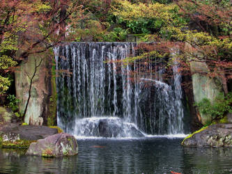 KoKoEn Large Waterfall II