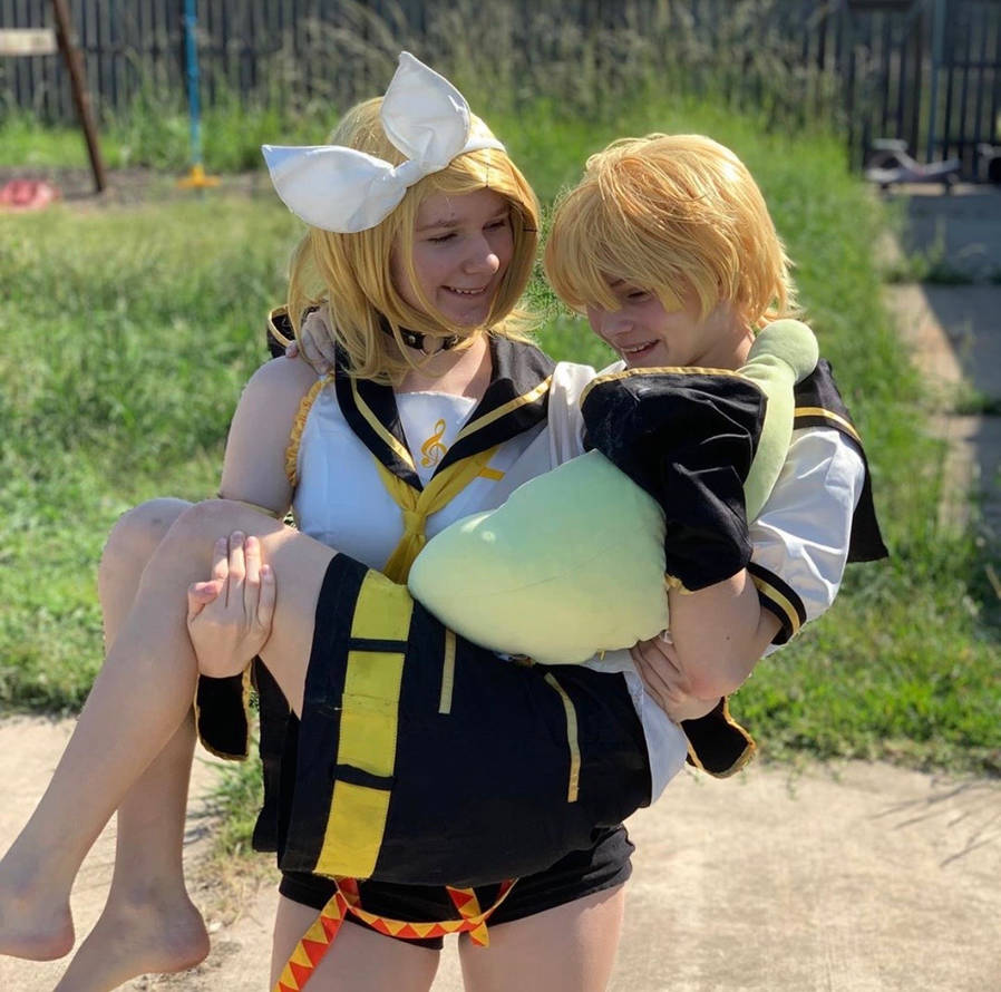 Len And Ryn Rin and len by Bananakingthecoser on DeviantArt