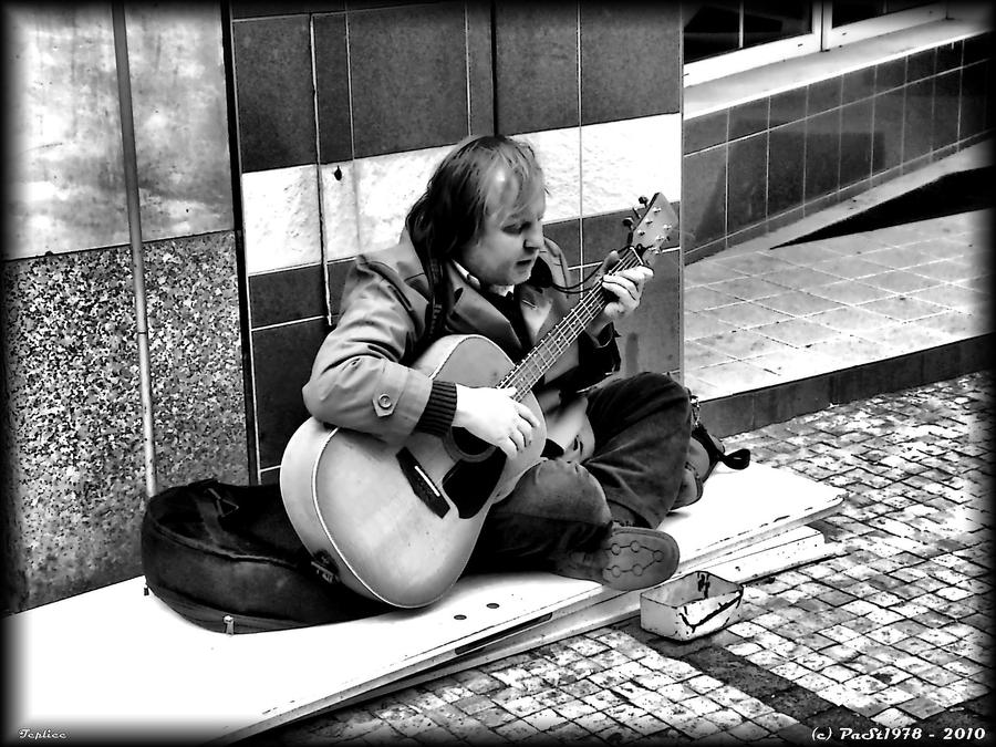 Sad Guitarist by PaSt1978 on DeviantArt