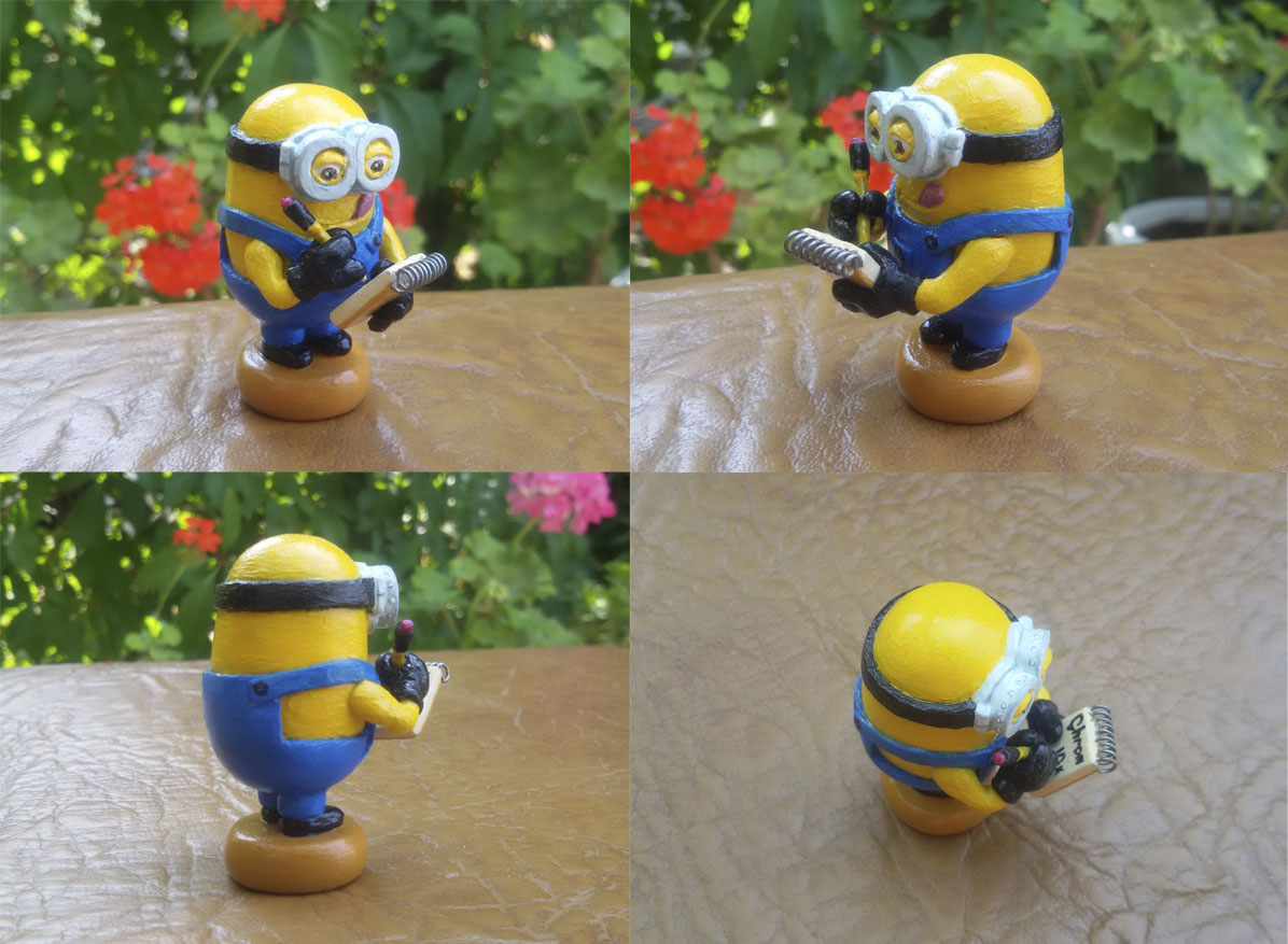 Minion with notepad