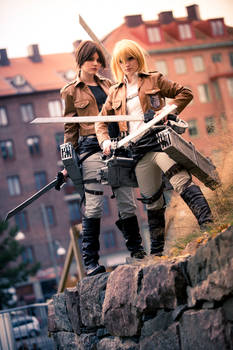 Ymir and Christa - Shingeki no Kyojin