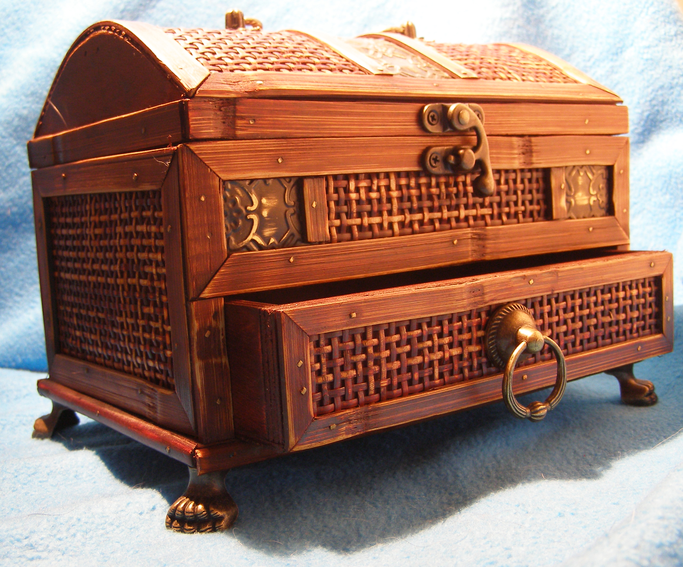 wooden chest 3...