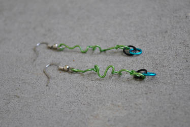 Squiggly Green Line Earrings