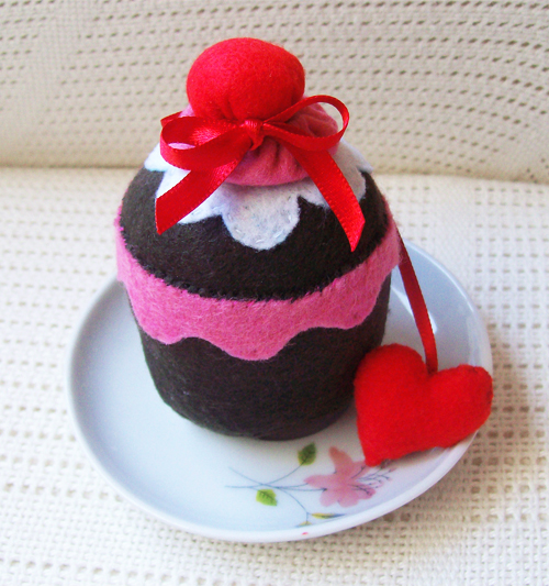 Heart Cupcake