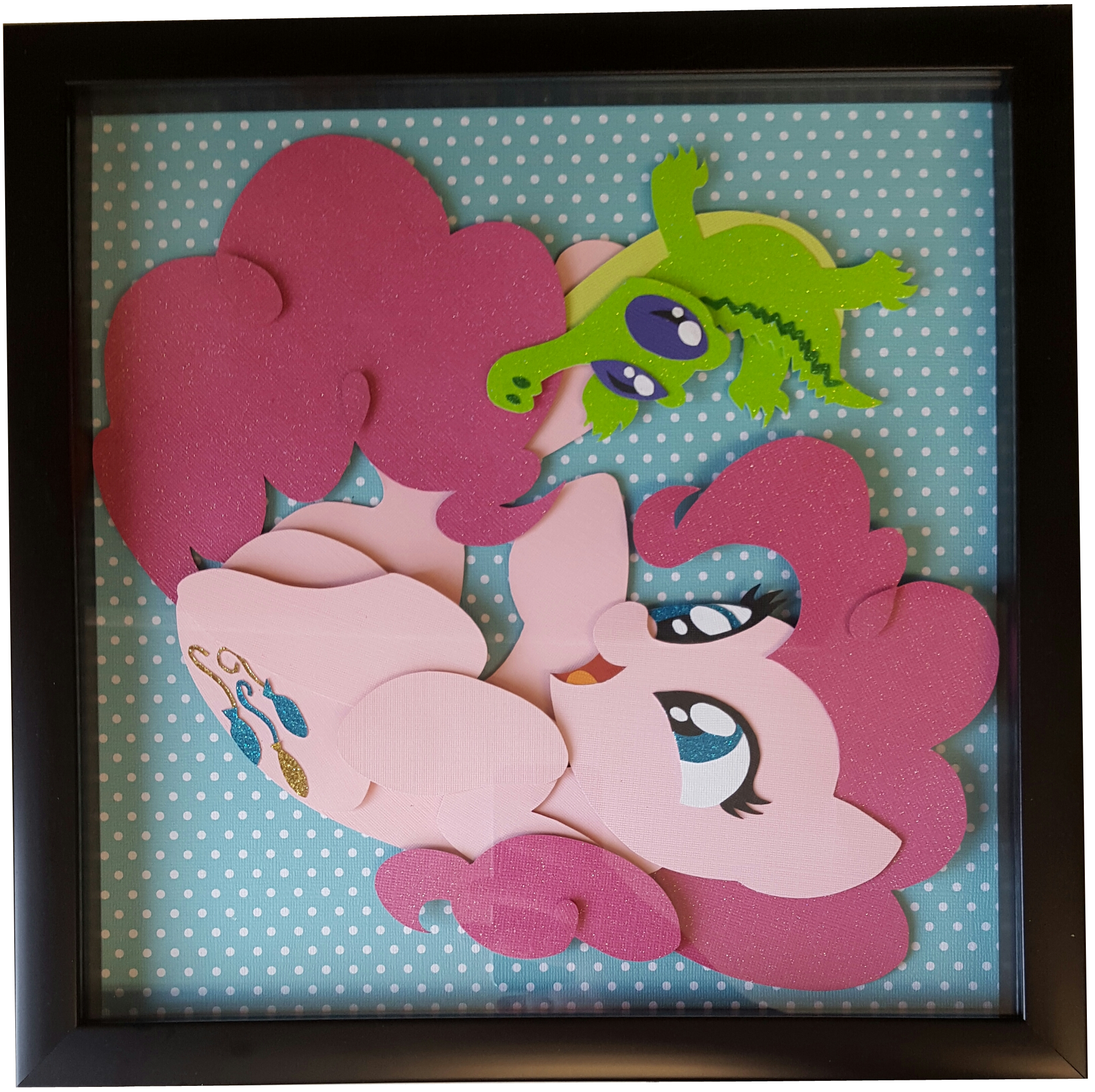 Pinkie Pie with Gummy Shadow Box