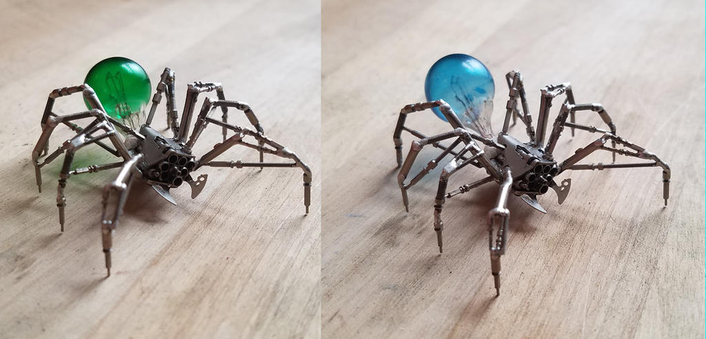 Spider No 82, Blue or Green?