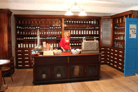 Old pharmacy 03