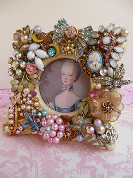 Marie Antoinette frame