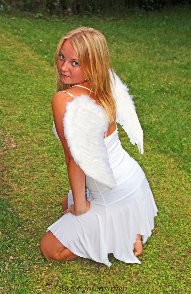 angel in the garden 2