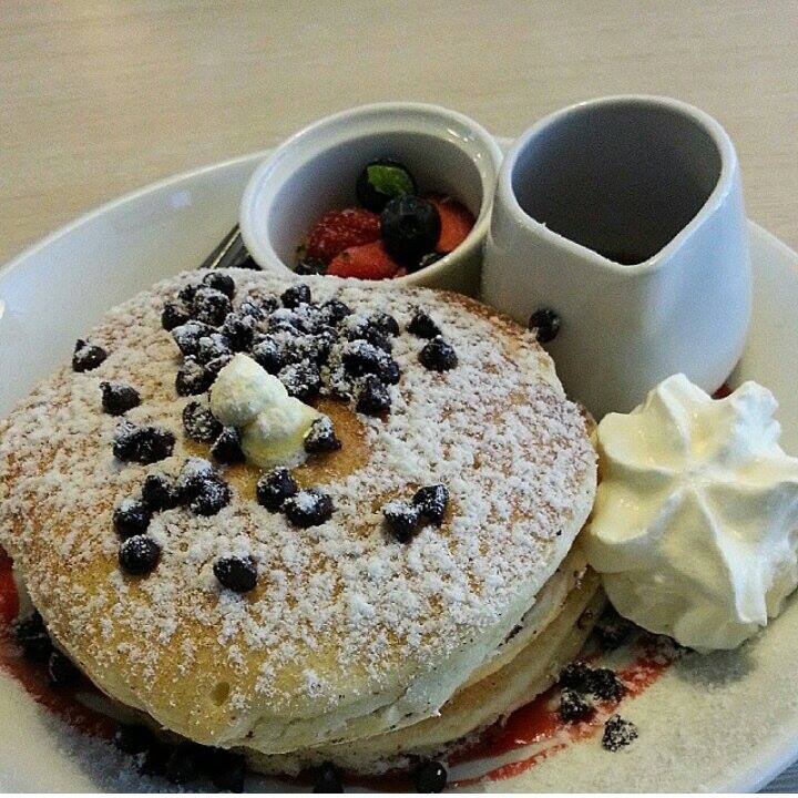 buttermilk pancakes