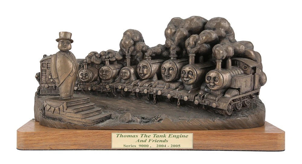 Thomas and his friends Statue by leonsart933838 on DeviantArt