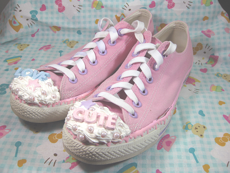 Love Cute Decoden Sneakers