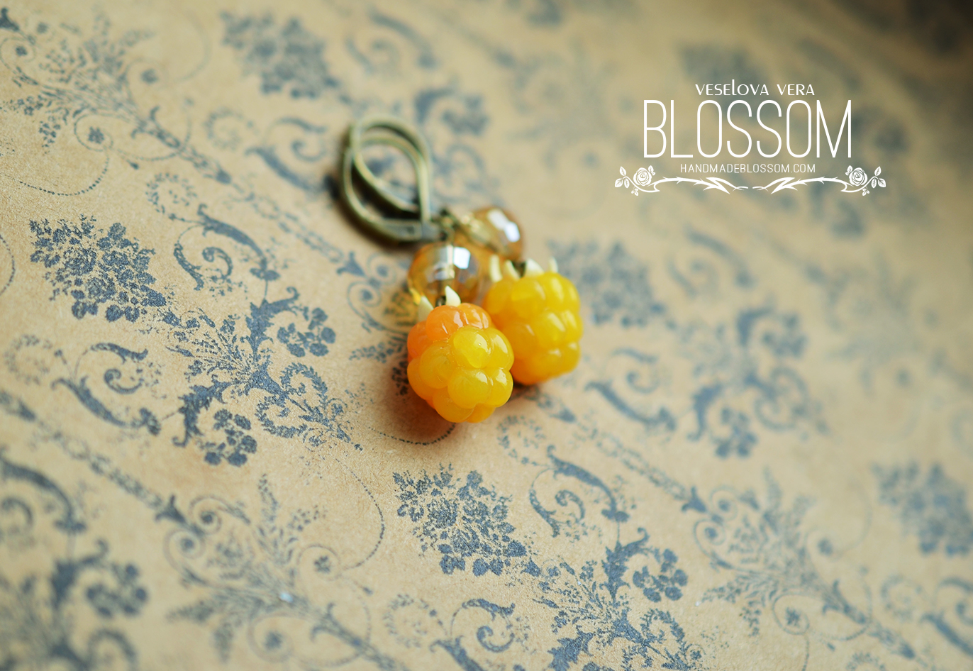 Cloudberry earrings. Polymer clay