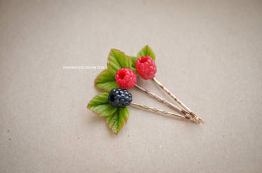 Handmade berries bobby pin