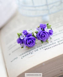 Tiny rose flowers stud earrings, Polymer clay