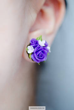 Tiny rose flowers stud earrings, Polymer clay