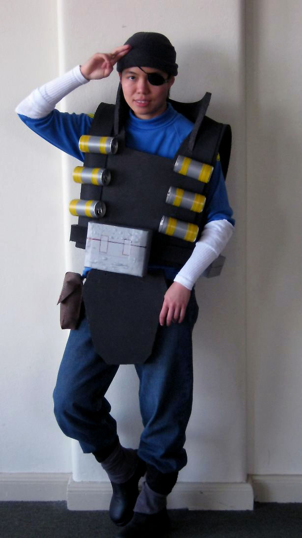 TF2 BLU Demo cosplay 1