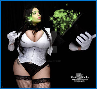 Jessy Romann is Zatanna