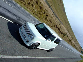 Nissan Cube Rider