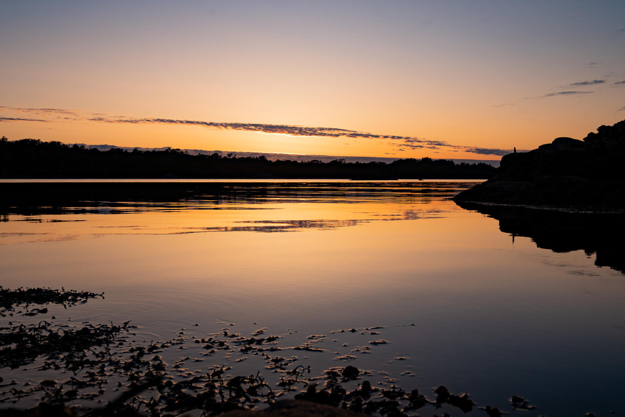 A subtle sunset by solron on DeviantArt