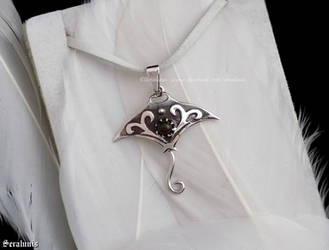 'Stingray', handmade sterling silver pendant