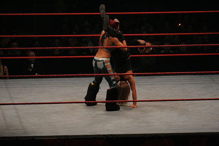 WWE - Slam - Diva Match - 04