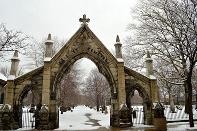 Erie St Cemetery e9th entrance