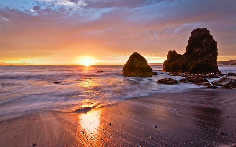 Rodeo Beach rocks and sunset