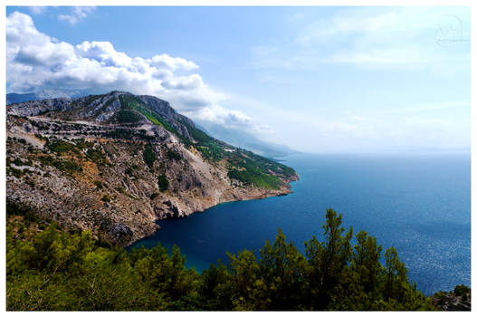 Mountain Near Brella