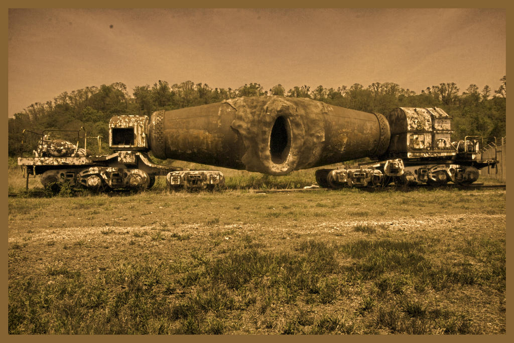 Abandoned Furnace - Truck by cjheery
