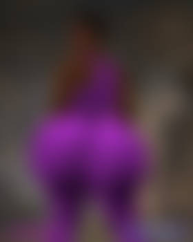 Big Booty Shakwondah in Sports Outfit 4.