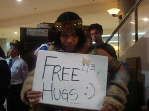 FREE HUGS:...???