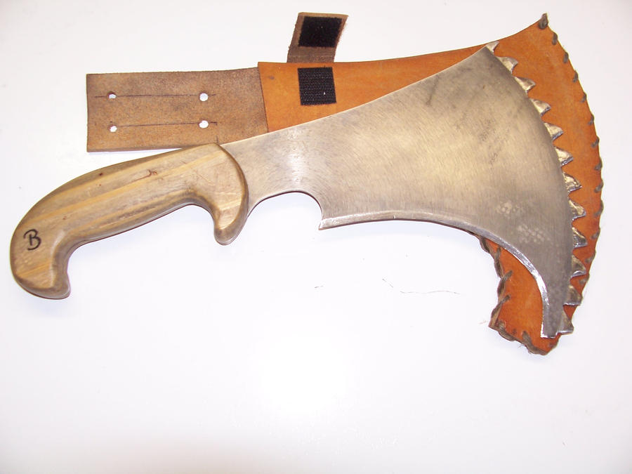 (axe saw)