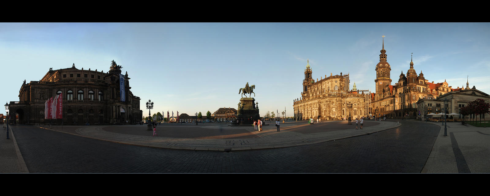 Panorama - Theaterplatz DD