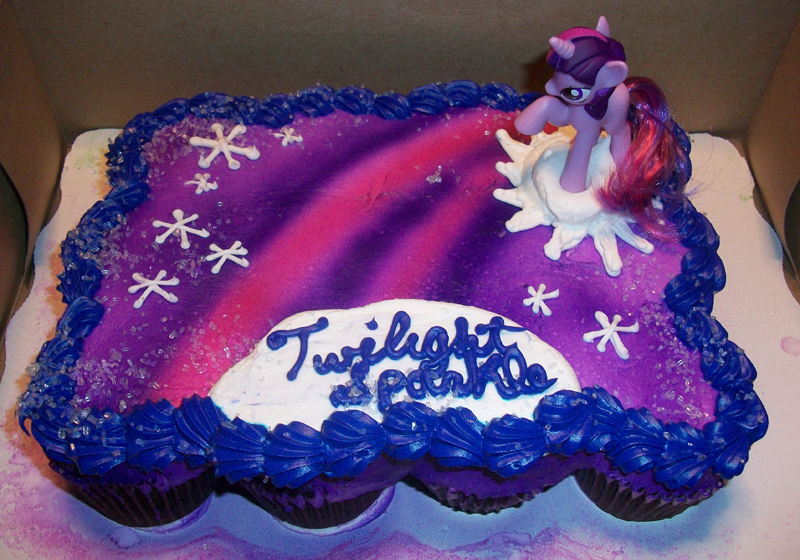 Twilight Sparkle Cake MLPd to