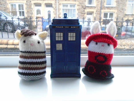 Doctor Who: Steven and Dodo Amigurumi (Commission) by fourthimbles