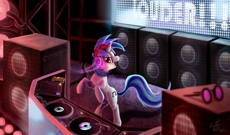 Vinyl Scratch_LOUDER