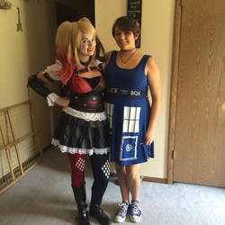 Harley Quinn + the TARDIS