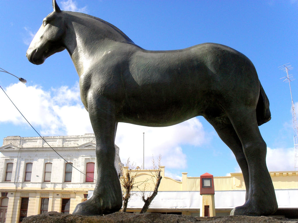 Optilux Deviantart Nhill Draught Horse Monument-DC by OPTILUX on DeviantArt