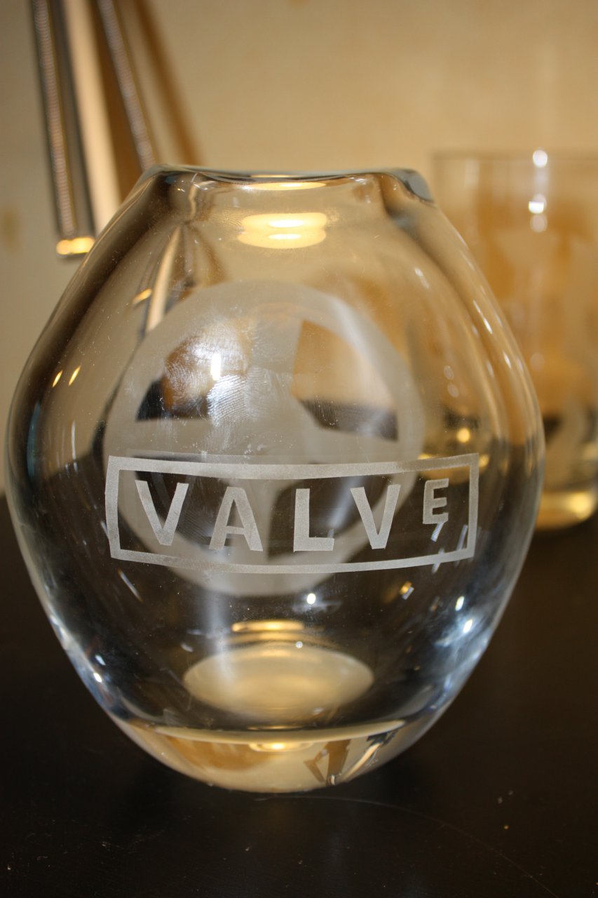 Valve vase 2