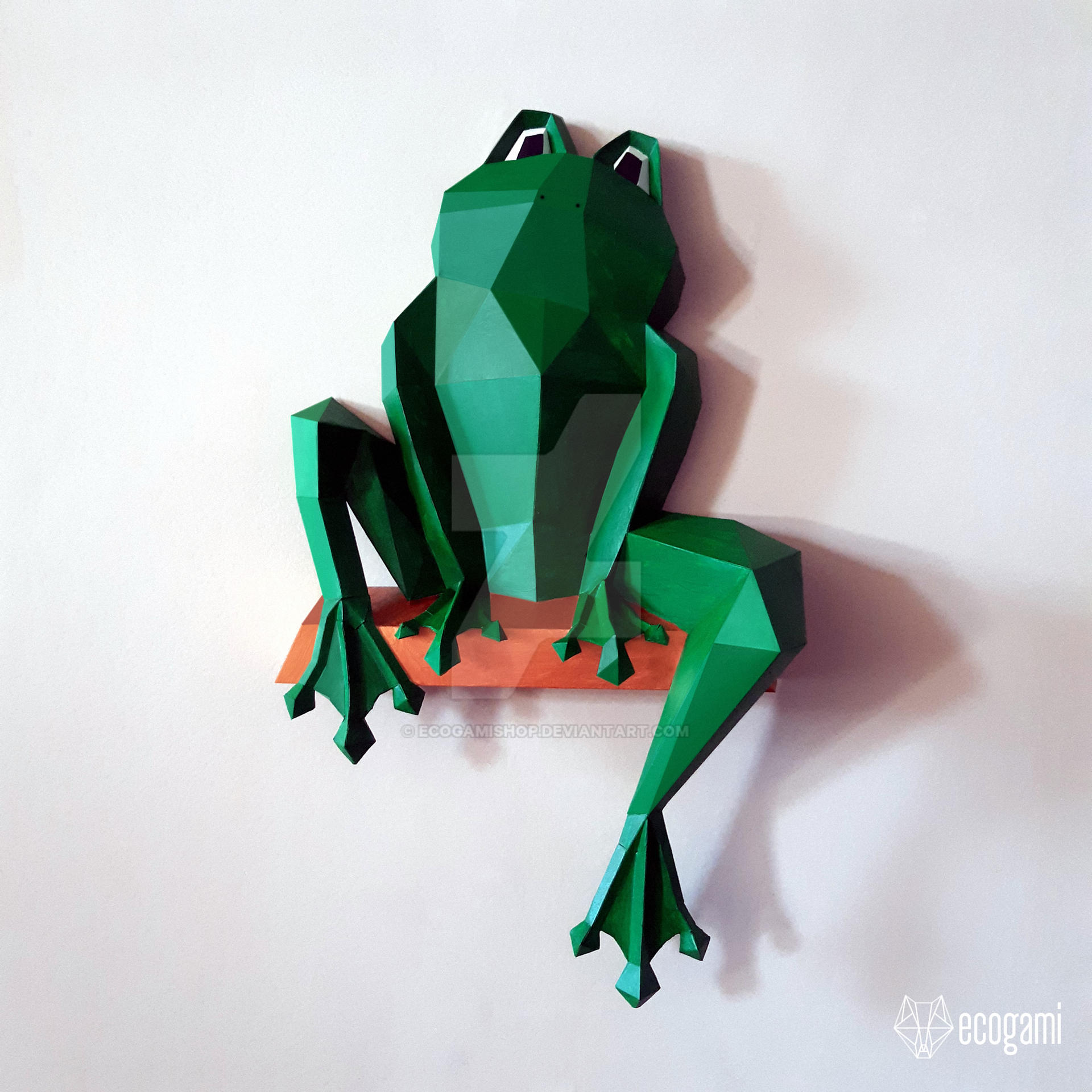 Frog papercraft art by EcogamiShop on DeviantArt